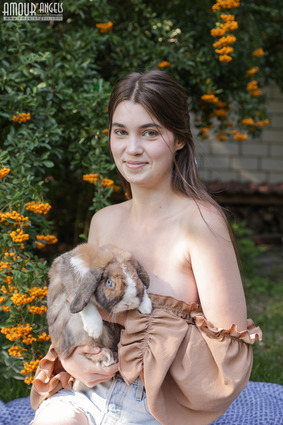 Aria undresses with a soft smile and natural elegance – every moment feels intimate 02 pics